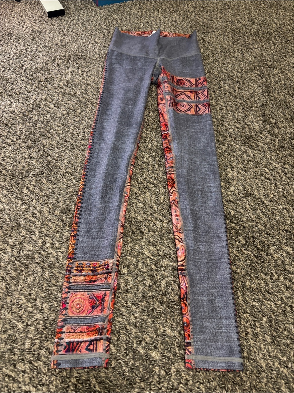 Niyama Sol leggings yoga gym S athletic athleisure soft abstract print run walk